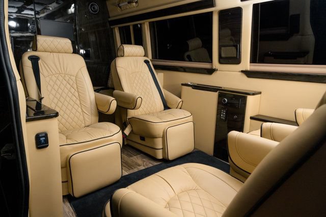 Used 2021 Mercedes-Benz Sprinter 3500 image 13