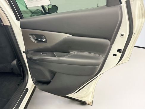 Used 2023 Nissan Murano S AWD/4WD image 30