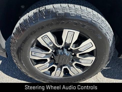 Used 2024 GMC Sierra 3500 Denali w/ Denali Reserve Package AWD/4WD image 11