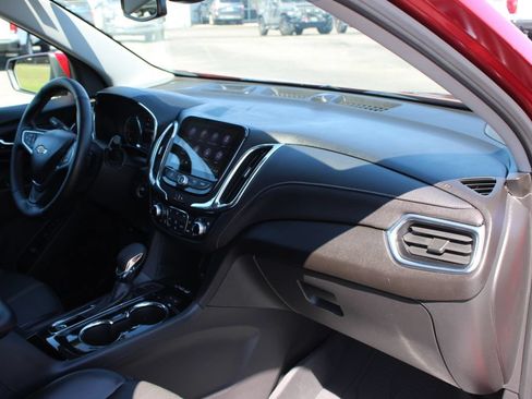 Used 2023 Chevrolet Equinox Premier AWD/4WD image 31
