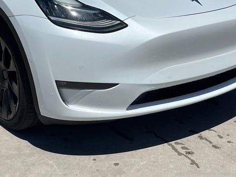 Used 2021 Tesla Model Y Long Range AWD/4WD image 8