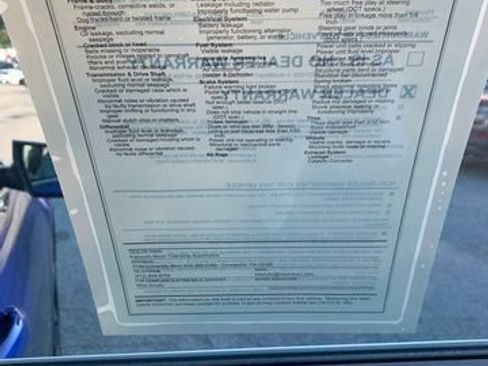 Used 2023 Hyundai Elantra Limited w/ Preferred Accessory Package FWD image 29