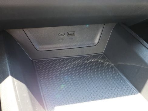 Used 2025 Chevrolet Equinox LT FWD image 22