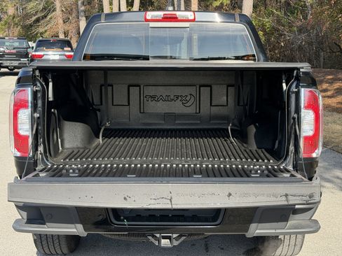 Certified 2022 GMC Canyon Elevation w/ Elevation Premium Package image 4