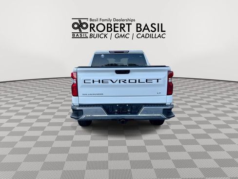 Used 2023 Chevrolet Silverado 1500 LT AWD/4WD image 7