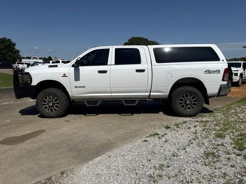 Used 2019 RAM 2500 Tradesman w/ Chrome Appearance Group AWD/4WD image 3