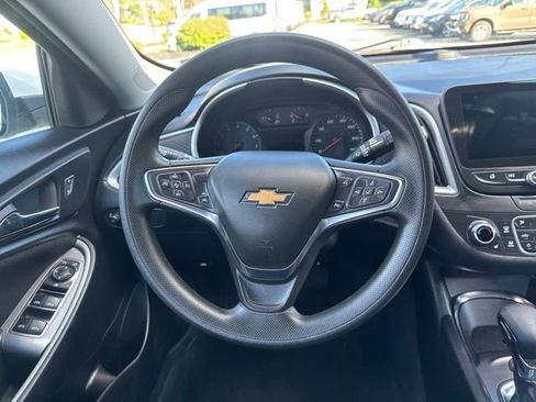 Used 2024 Chevrolet Malibu LT FWD image 17