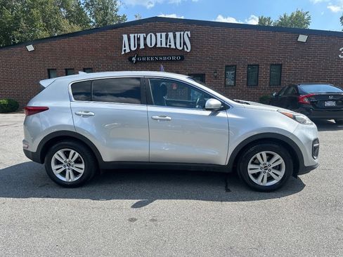 Used 2018 Kia Sportage LX image 8