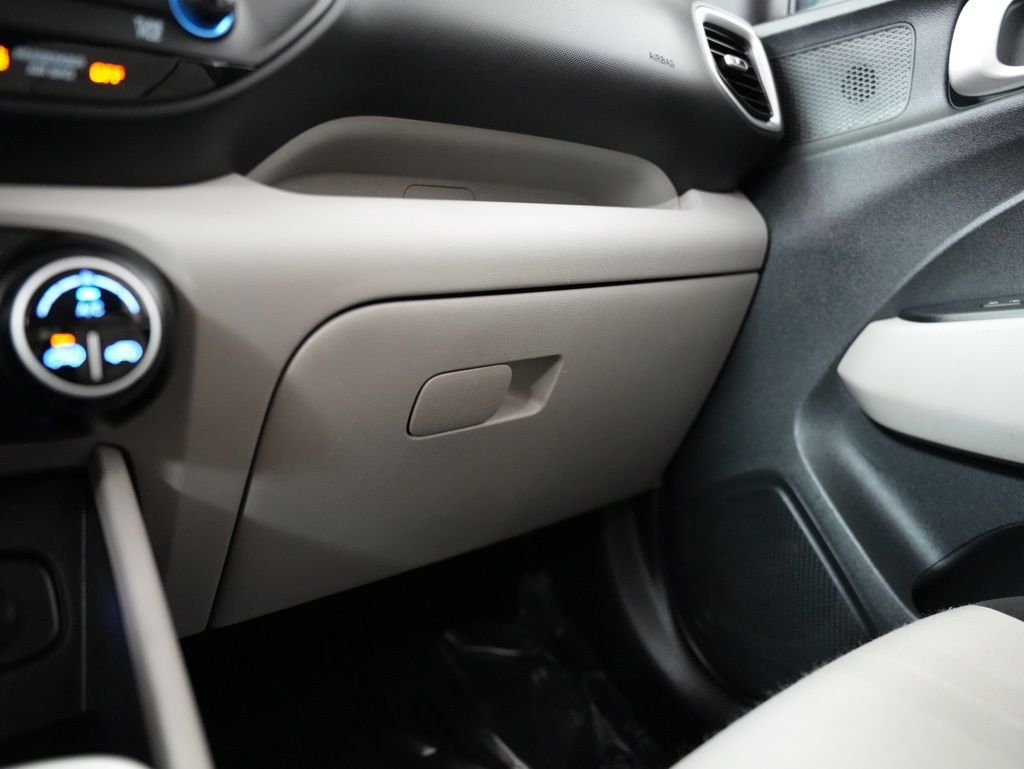 Used 2020 Hyundai Venue SEL FWD image 41