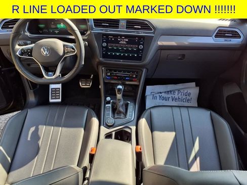 Used 2024 Volkswagen Tiguan SE R-Line AWD/4WD image 11