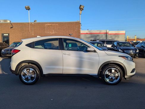 Used 2021 Honda HR-V LX image 9