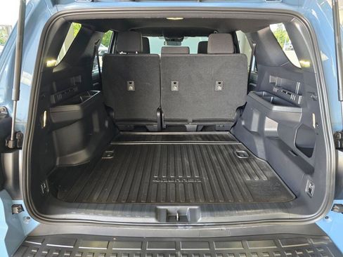 Used 2025 Toyota 4Runner SR5 AWD/4WD image 14