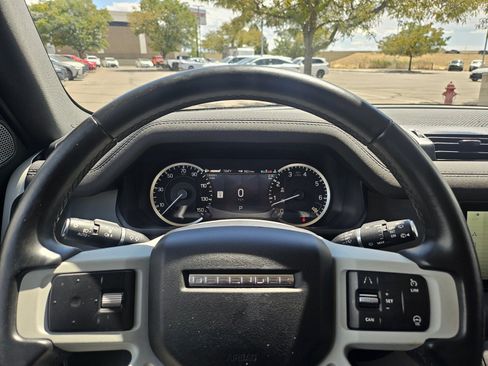 Used 2023 Land Rover Defender 110 SE AWD/4WD image 11