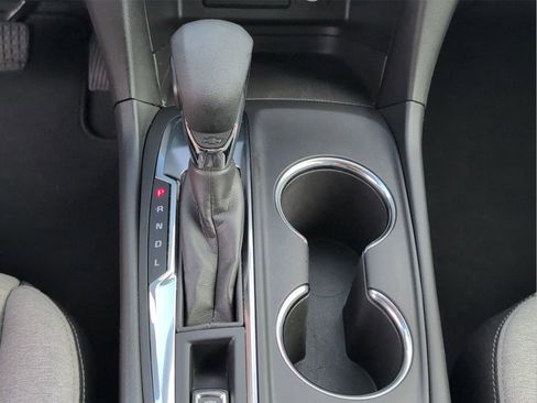 Used 2024 Chevrolet Equinox LS FWD image 24