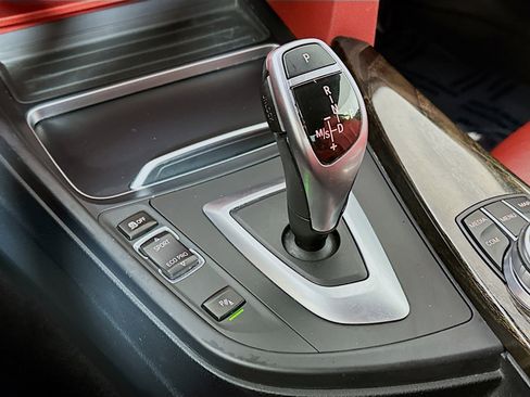 Used 2019 BMW 430i Convertible w/ Convenience Package image 16