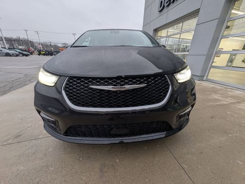 New 2026 Chrysler Pacifica Select image 10