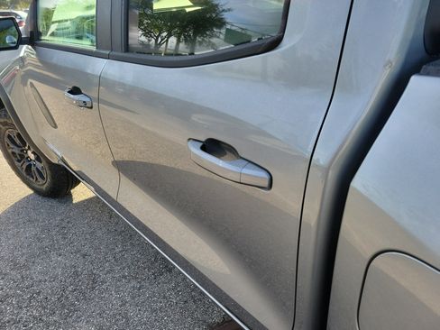 Used 2024 GMC Canyon Elevation w/ Convenience Package image 27