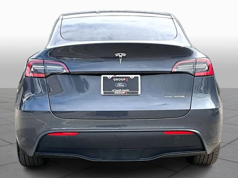 Used 2021 Tesla Model Y Long Range image 4