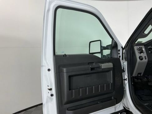 Used 2014 Ford F350 Lariat w/ Lariat Ultimate Package image 11