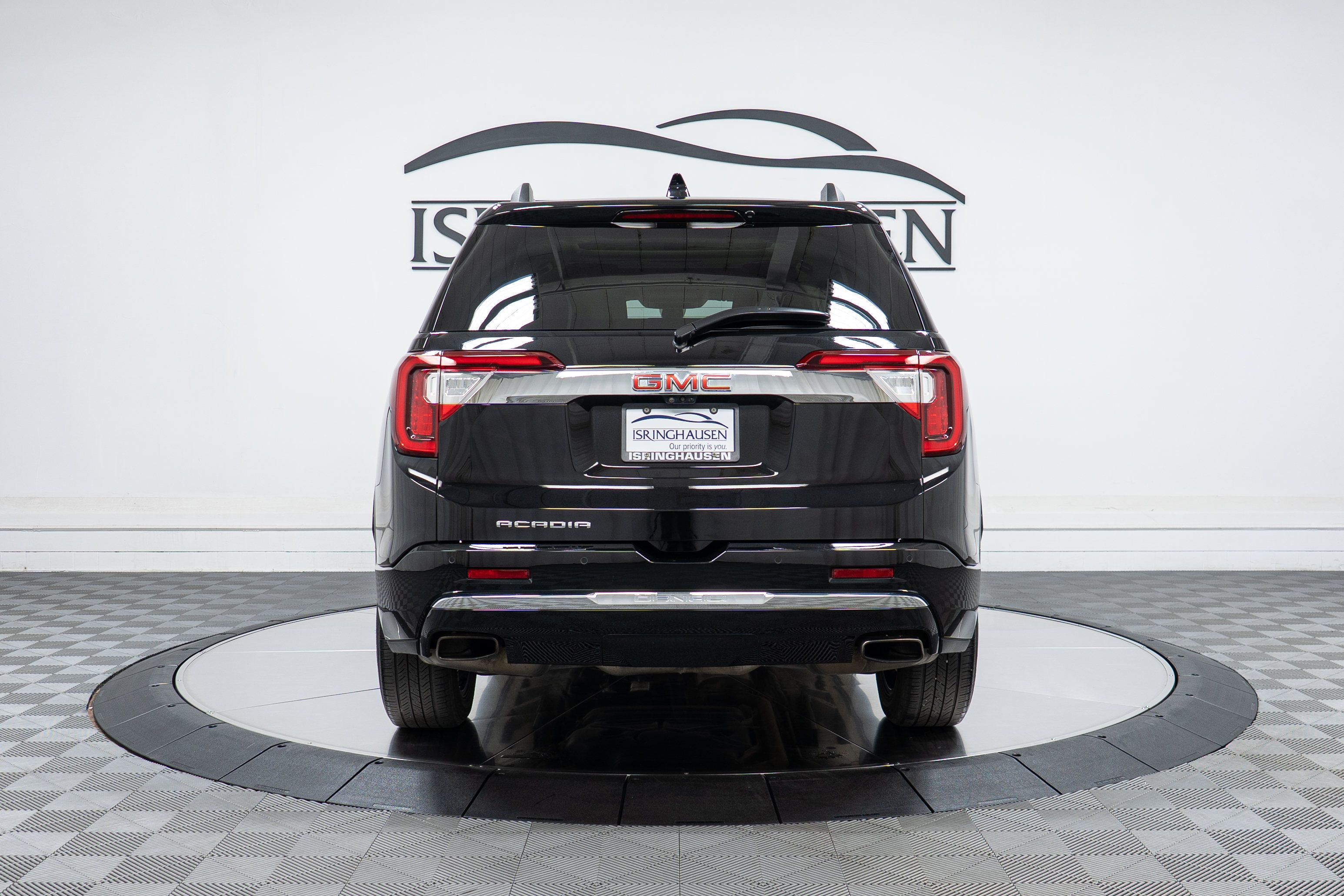 Used 2023 GMC Acadia Denali w/ Denali Ultimate Package FWD image 6