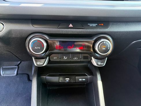 Used 2023 Kia Rio S w/ Technology Package FWD image 19