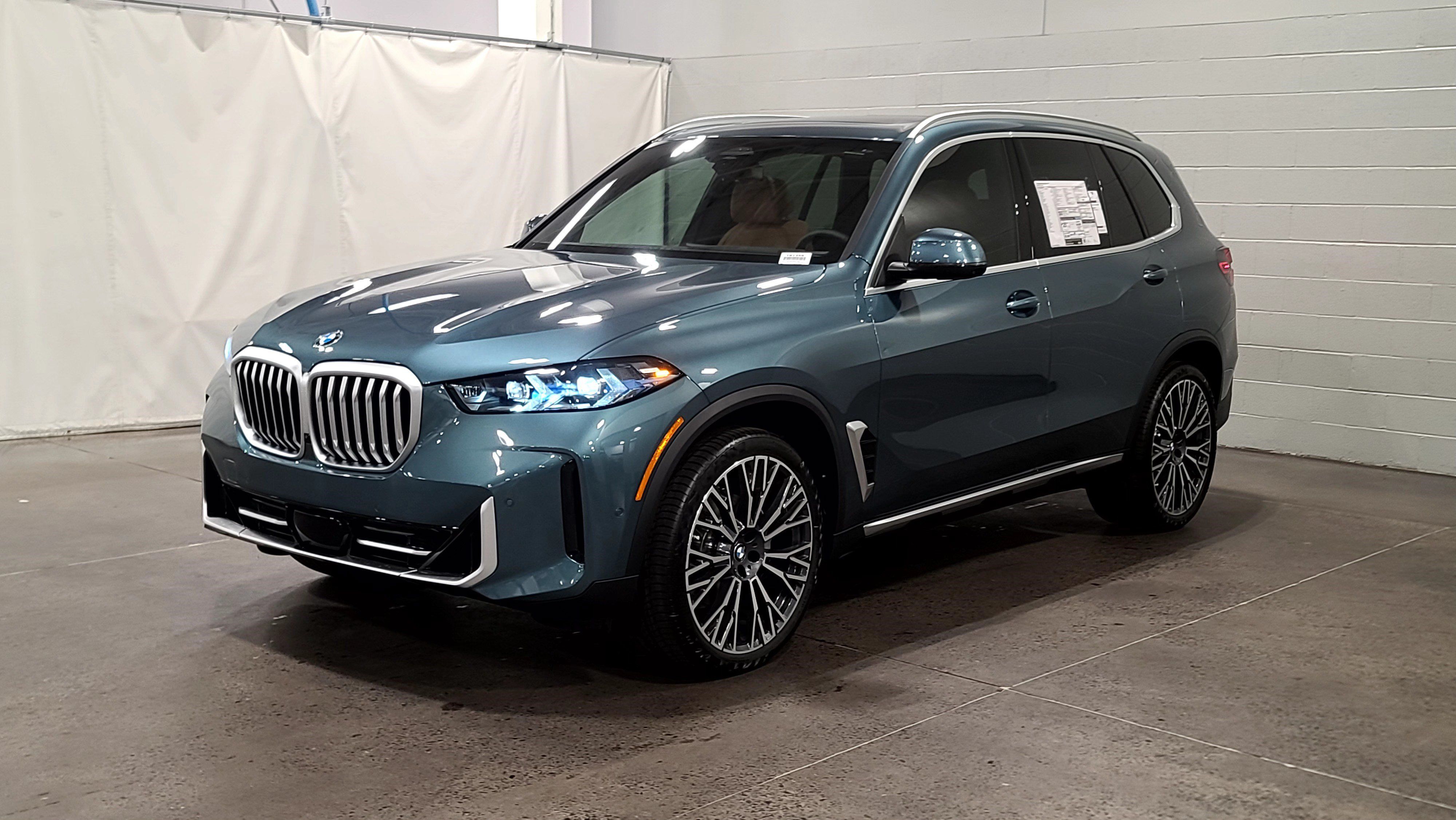 Used 2026 BMW X5 sDrive40i w/ Premium Package RWD image 3