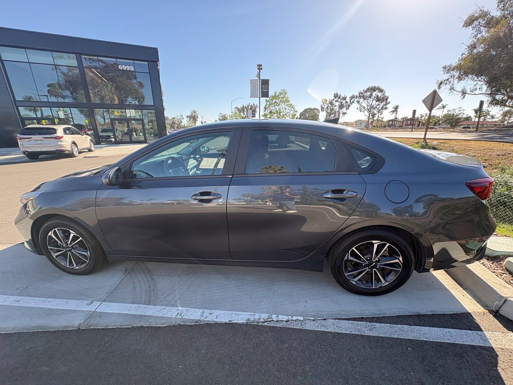 Used 2024 Kia Forte LXS FWD image 9