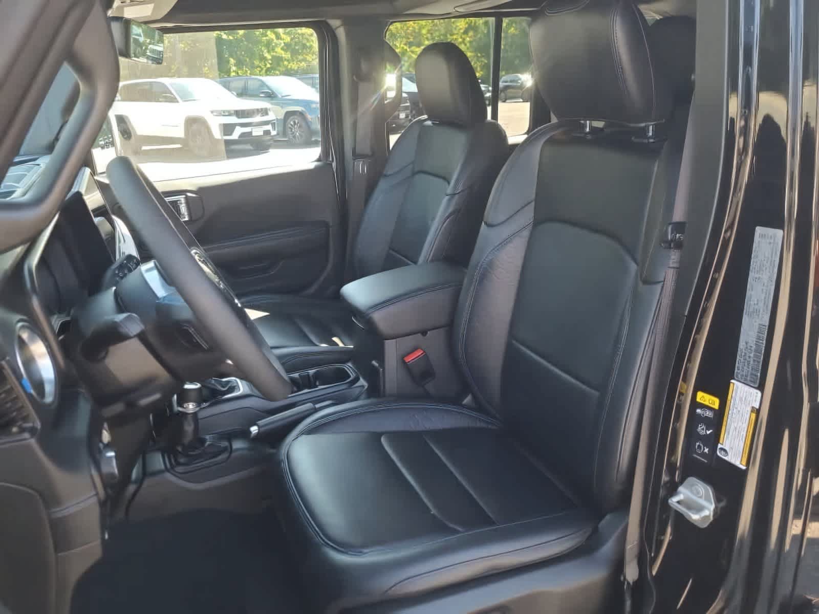 Used 2024 Jeep Wrangler High Altitude AWD/4WD image 11