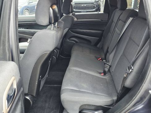 Used 2014 Jeep Grand Cherokee Laredo AWD/4WD image 11