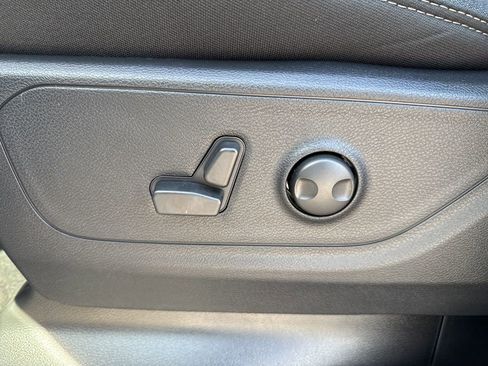 New 2026 RAM 1500 4x4 Crew Cab image 24