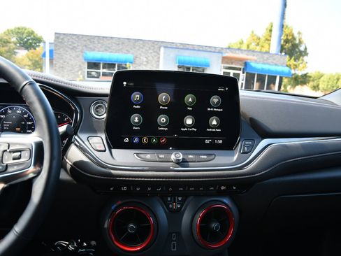 Used 2025 Chevrolet Blazer RS image 21