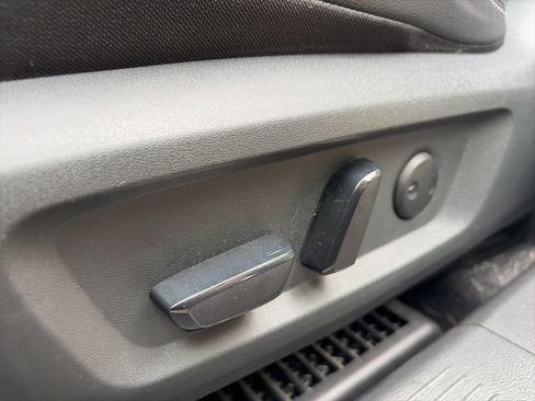 Used 2021 Nissan Rogue SL w/ Premium Package image 9