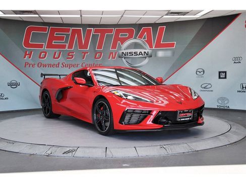 Used 2023 Chevrolet Corvette Stingray Preferred Cpe w/ Z51 Performance Package image 1