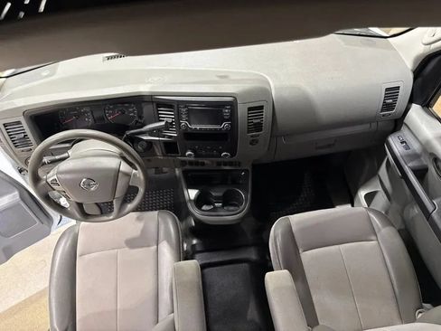 Used 2018 Nissan NV 2500 S RWD image 15