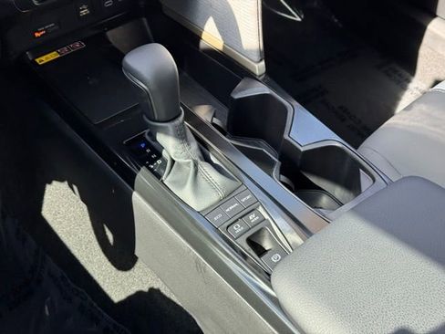 Certified 2025 Toyota Camry SE AWD/4WD image 16