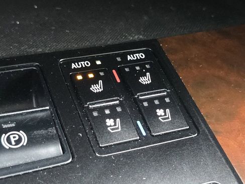 Used 2018 Lexus RX 350 AWD w/ Premium Package image 26