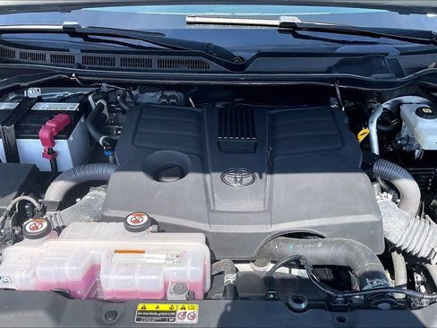 Used 2023 Toyota Tundra SR5 w/ SR5 Convenience Package RWD image 30