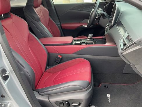 Used 2024 Lexus RX 500h F Sport image 19