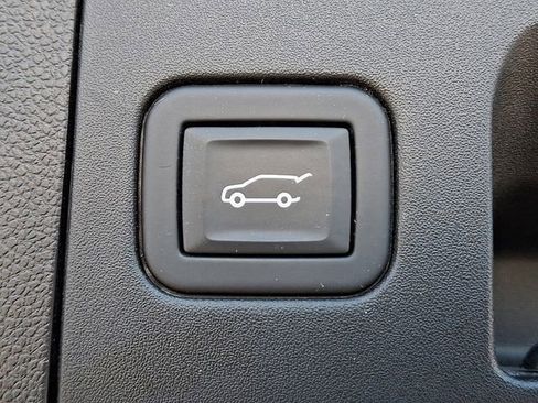 Used 2024 Cadillac XT4 Sport AWD/4WD image 40