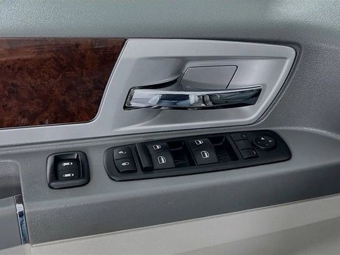 Used 2010 Chrysler Town & Country Touring w/ Family Value Group image 17