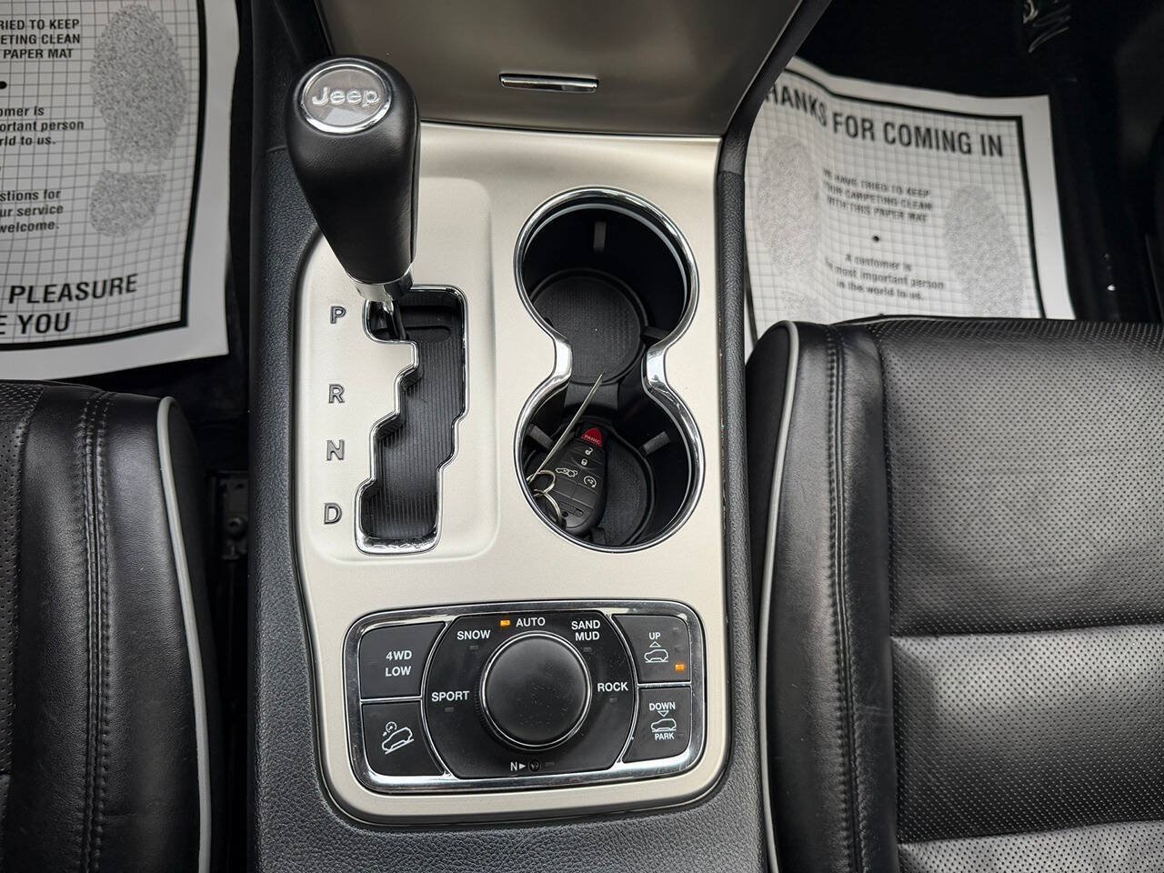 Used 2011 Jeep Grand Cherokee Overland AWD/4WD image 18