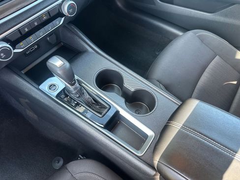 Used 2025 Nissan Altima 2.5 SV image 42