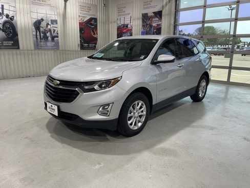 Used 2020 Chevrolet Equinox LT AWD/4WD image 4