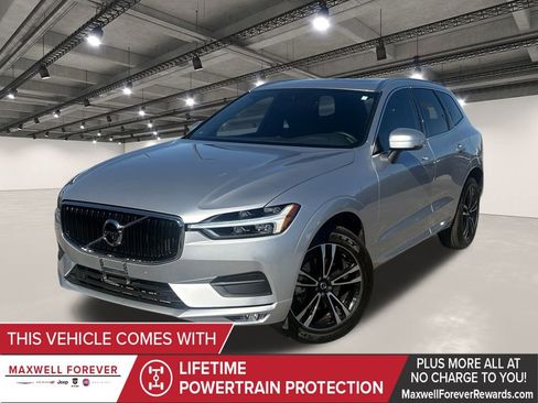 Used 2021 Volvo XC60 T5 Momentum w/ Premium Package image 1