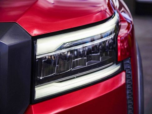 Used 2023 Nissan Frontier PRO-4X w/ Pro-4X Premium Package image 12