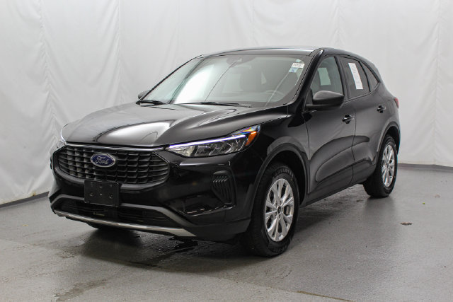 Certified 2025 Ford Escape Active AWD/4WD image 4