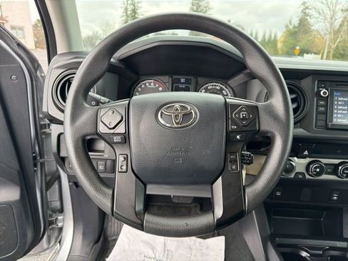 Used 2018 Toyota Tacoma SR image 22