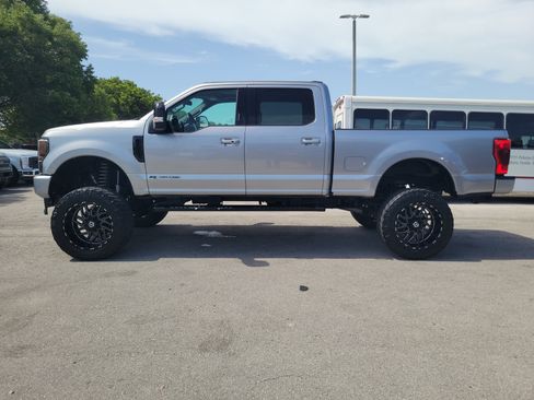 Used 2020 Ford F250 Lariat AWD/4WD image 8