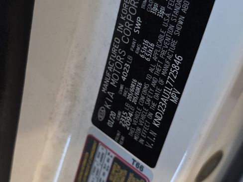Used 2020 Kia Soul S FWD image 25