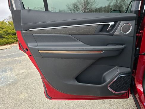 New 2026 Buick Enclave Avenir image 24